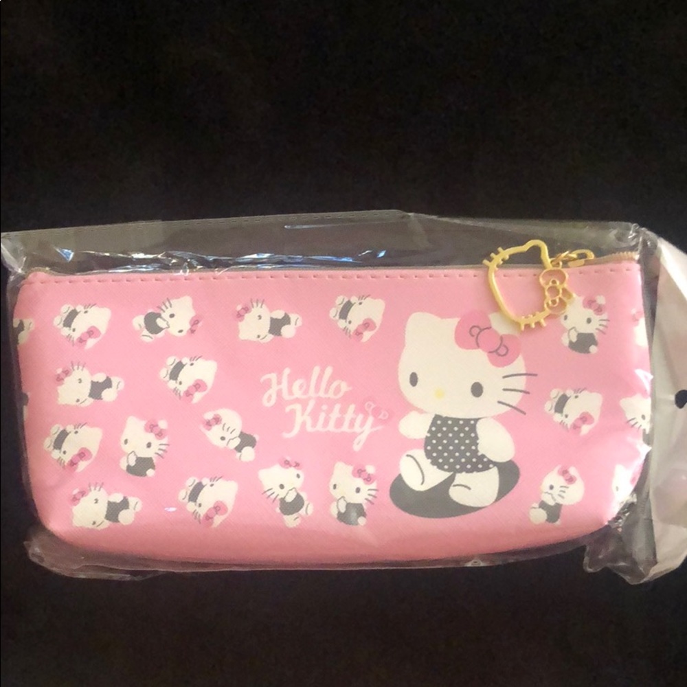 Hello Kitty - Picture 2 of 6